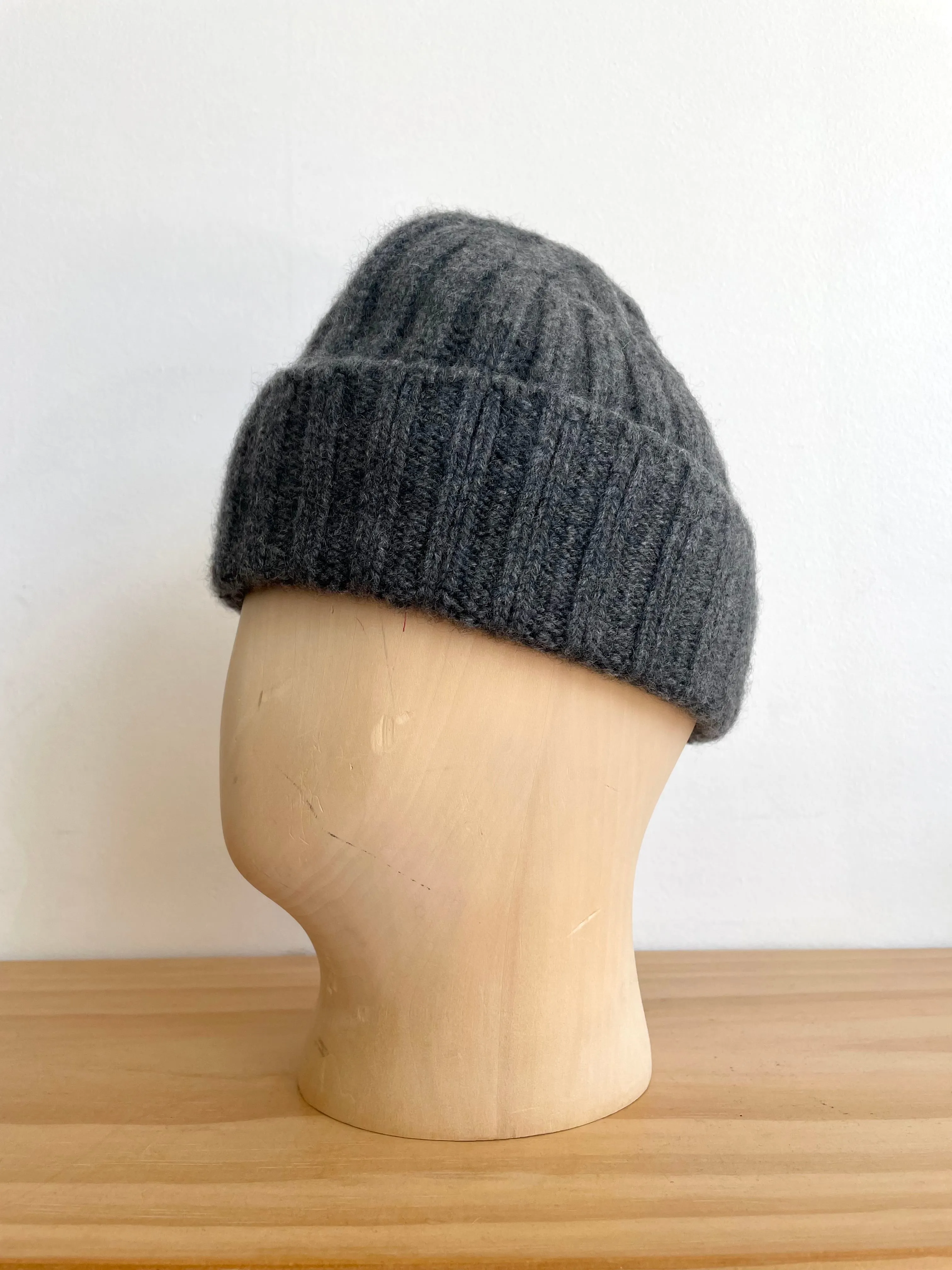 Cableami Grey Cashmere Knit Beanie