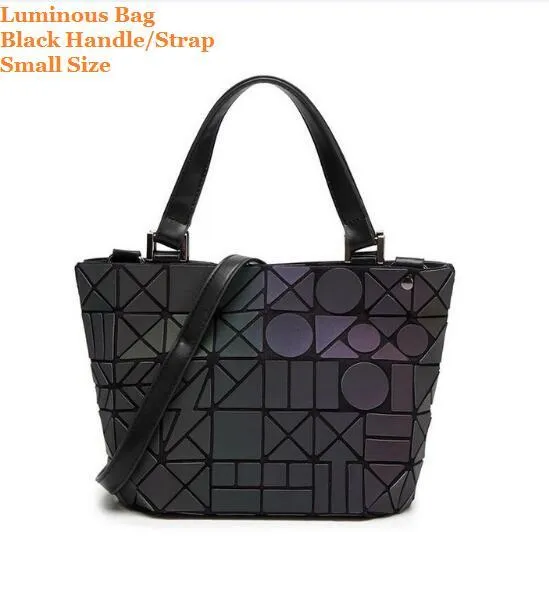 Drop Shipping Luminous Bag women's geometry lattic totes bag High Quilted Chain Shoulder Bags Laser Plain Folding Handbags