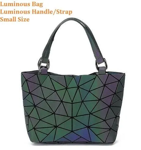 Drop Shipping Luminous Bag women's geometry lattic totes bag High Quilted Chain Shoulder Bags Laser Plain Folding Handbags